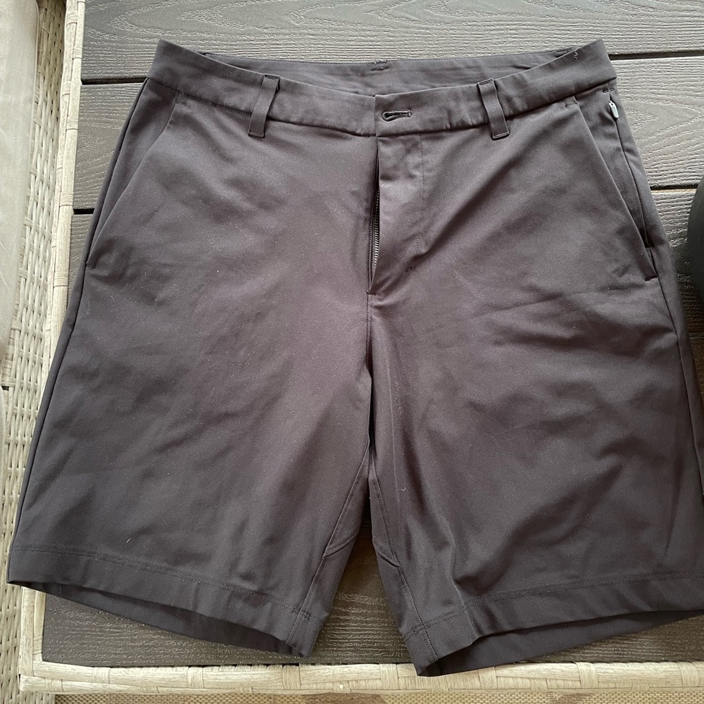 lululemon Men’s Commission Classic Short 7”